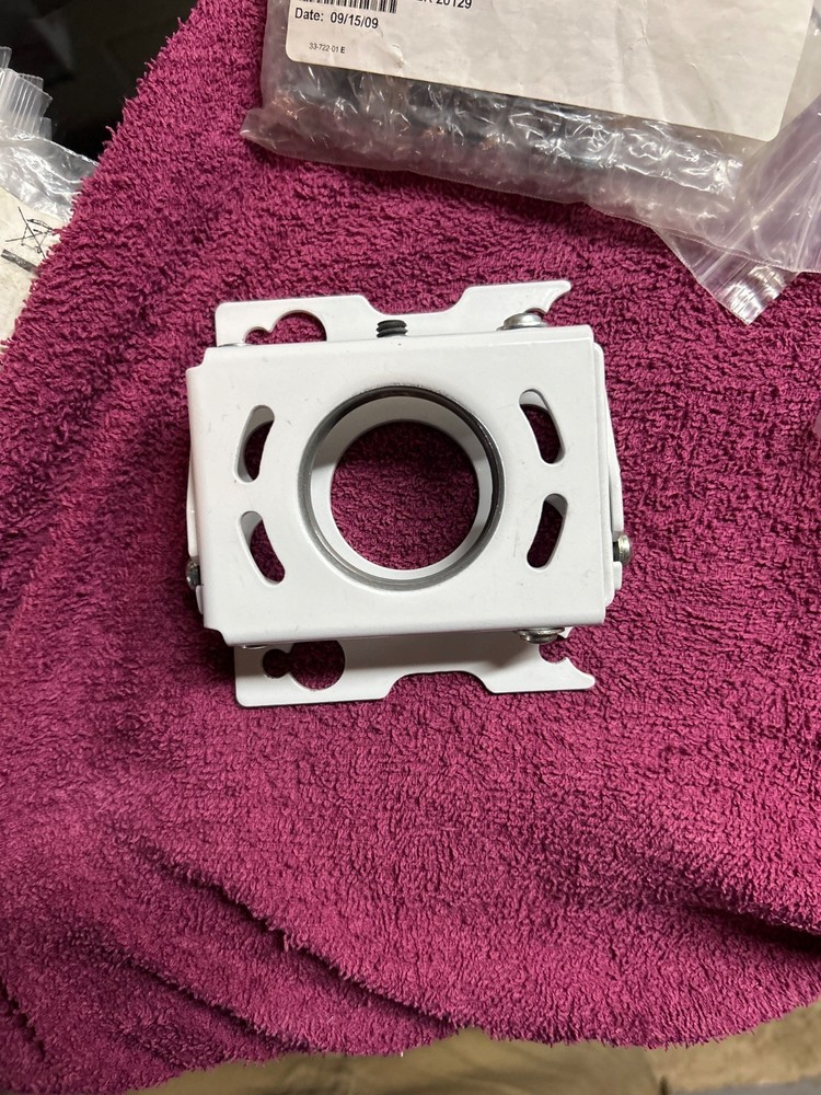 chief projector mount RSA 000W white