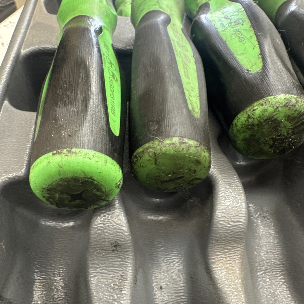 Snap-on 7pc Green Soft Grip Screwdriver Set & tray SGD - 1 missing - GENUINE