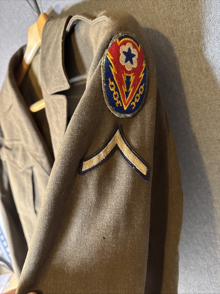 Vintage WW2 Jacket Size 36R 3rd Army Patch