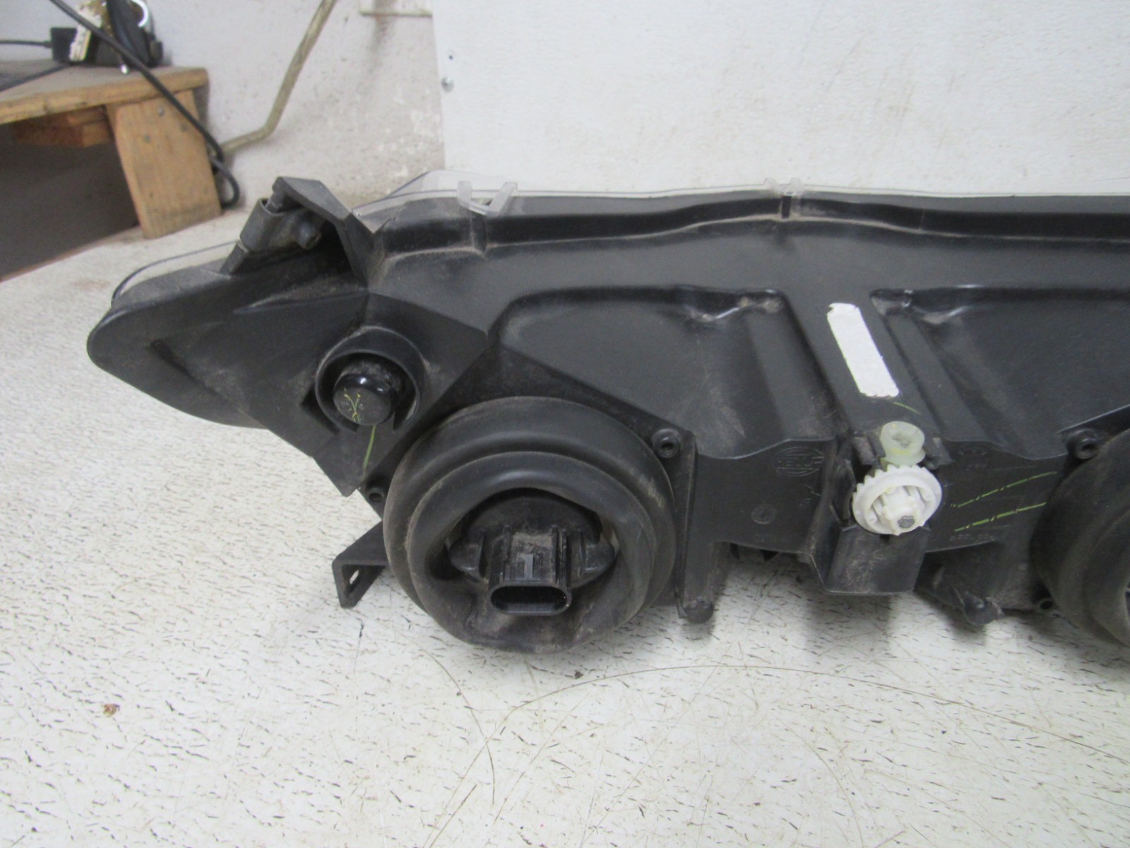 22 LYNX BOONDOCKER DS 850 E-TEC HEADLIGHT HEAD LIGHT LAMP CRACKED OEM #0230