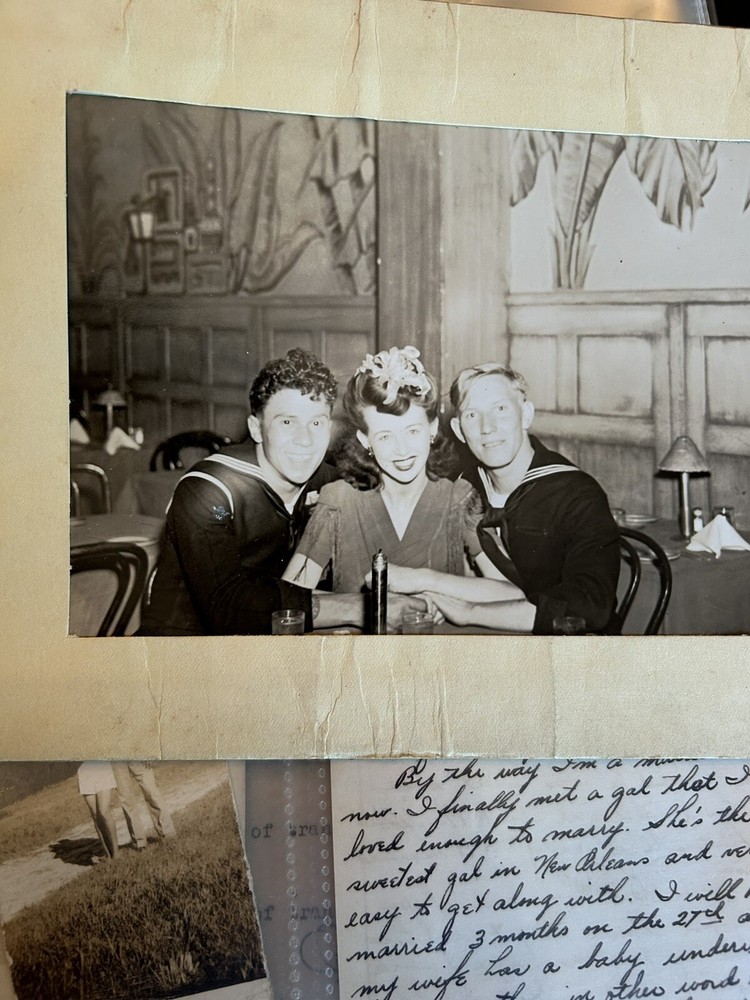 GREAT! WW2 USS California Sailor Group