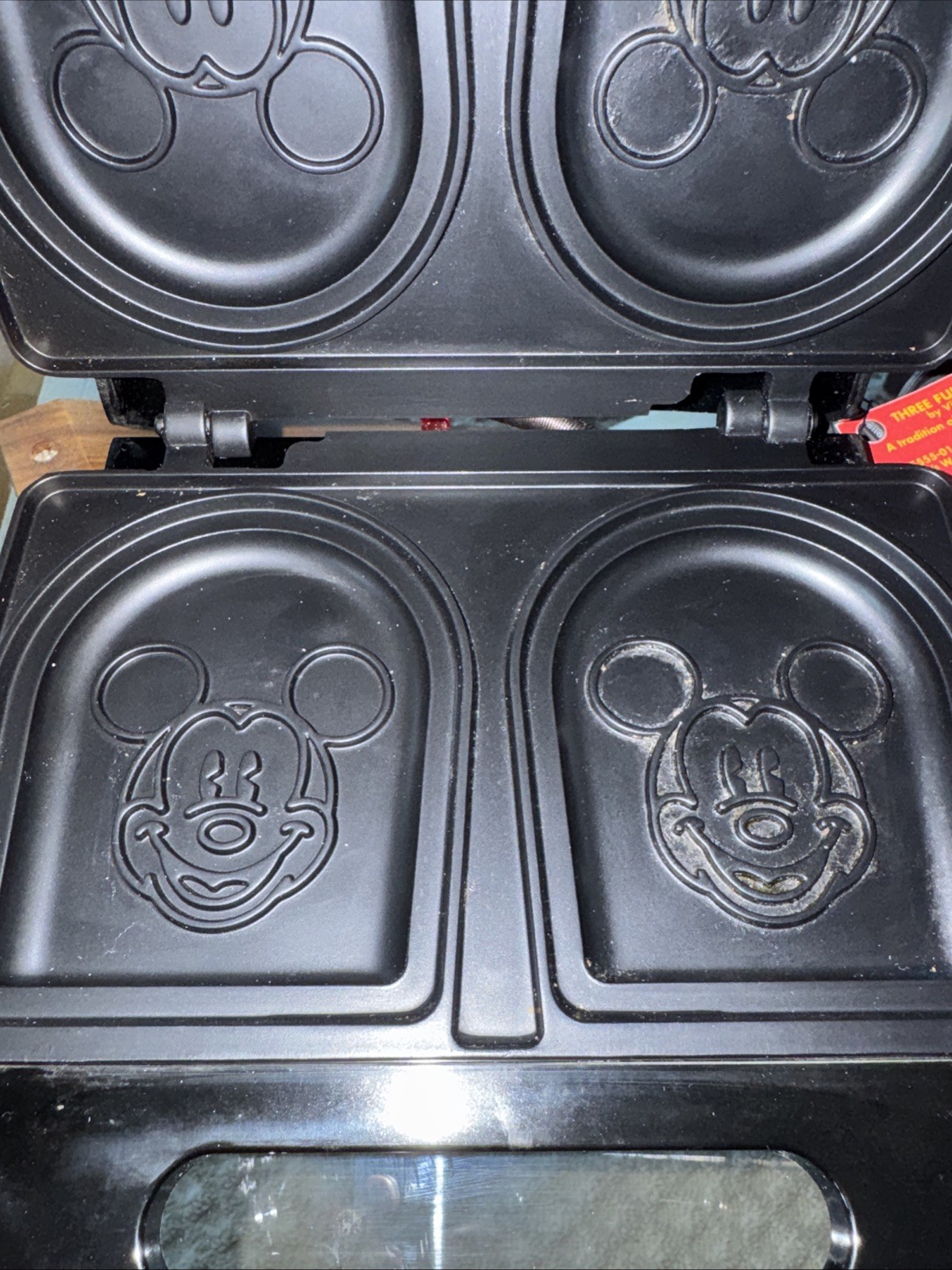 Vintage Disney Mickey Mouse Sandwich Maker by VillaWare 5555-03 (Used Once)