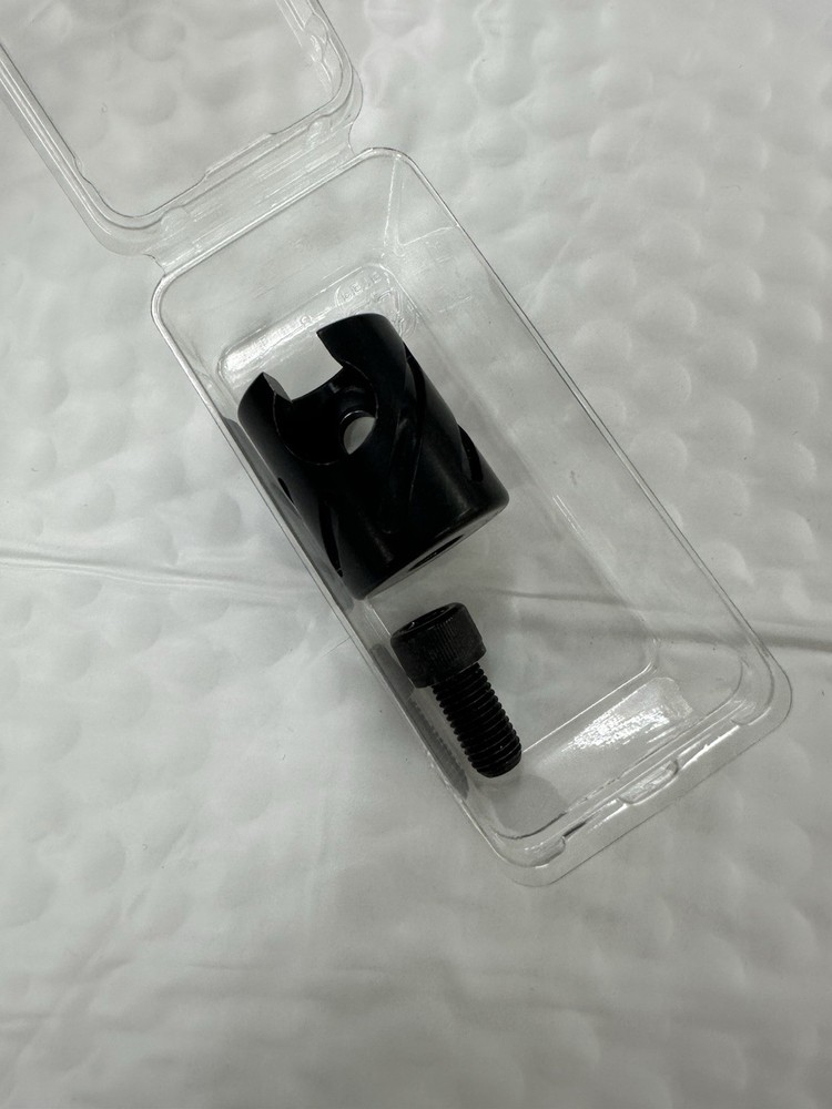 Item 3277 - partial Archery quick disconnect - Missing Barrel