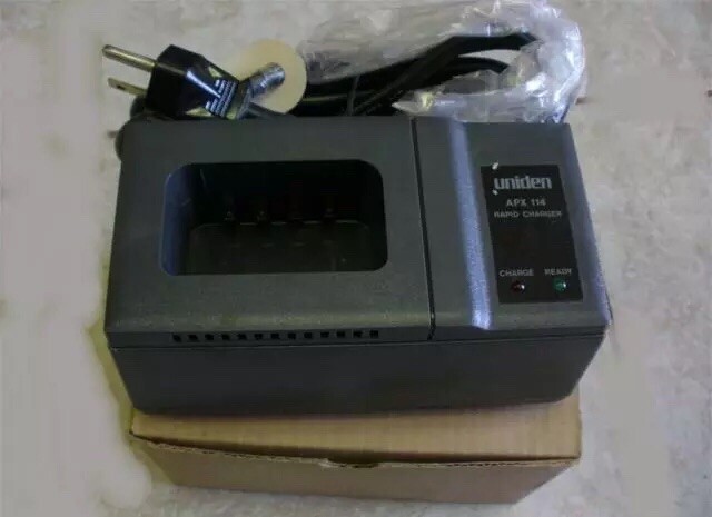 Uniden APX 114 Charger