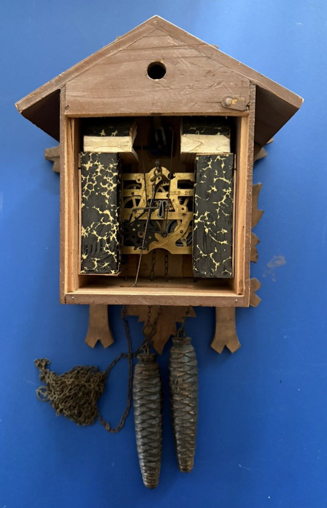 Antique BLACK FOREST CUCKOO CLOCK