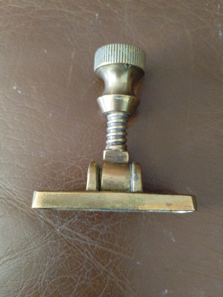 Vintage Solid Brass Sash Window Twist Lock Latch £12@ Spring Loaded with Screws