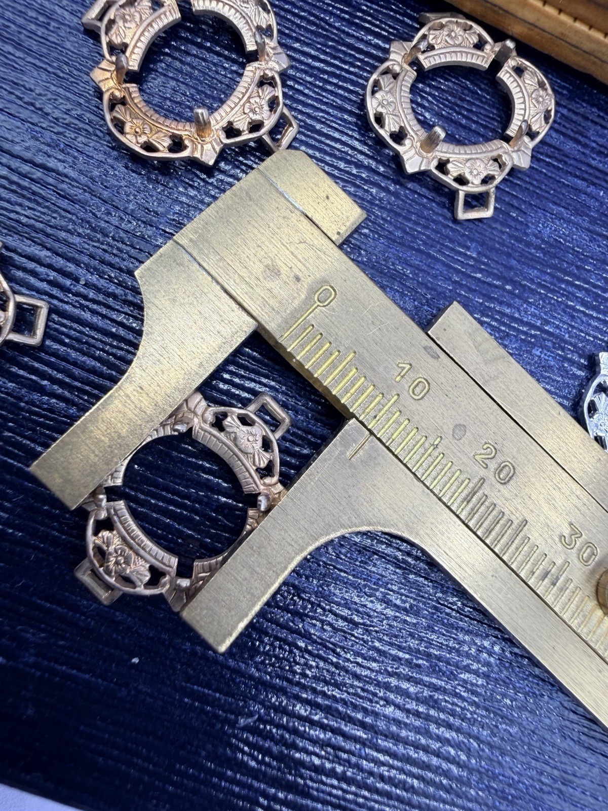 6 Pcs VTG Metal Settings Frame Connectors Findings Filigree Gold Silver 8x10mm