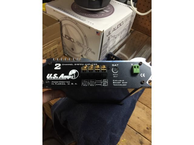 2-Pin Speaker Power Plug MEMPHIS AUDIO EQ Line Driver Amp