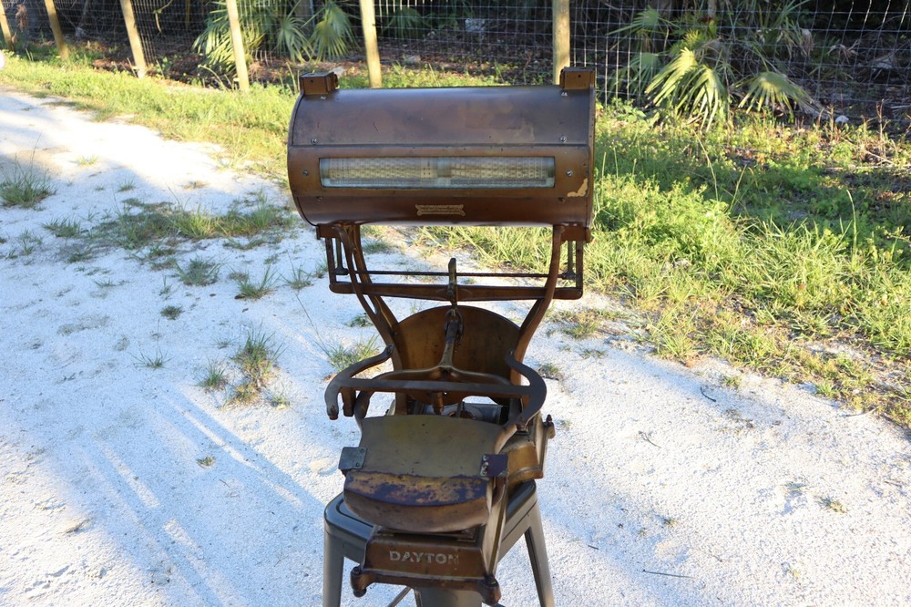 ANTIQUE DATYON COMPUTING SCALE 30 LB CAPACITY STYLE 1700 FOR PARTS, NOT WORKING