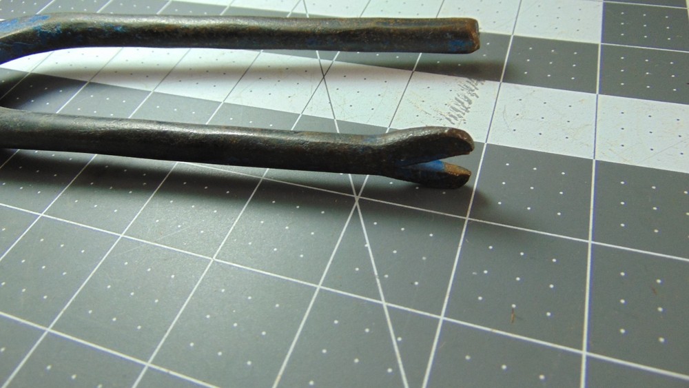 Blacksmith/ Farrier Nippers W/Nail Puller ITALY