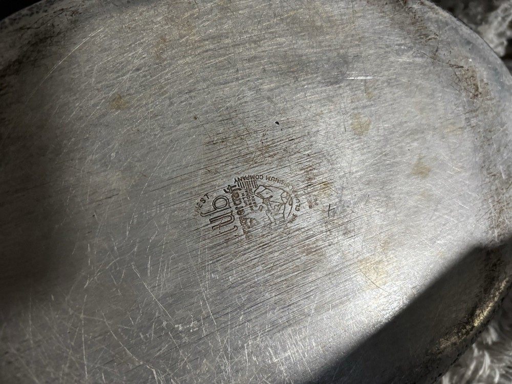 Collectible Roasting Pan ￼