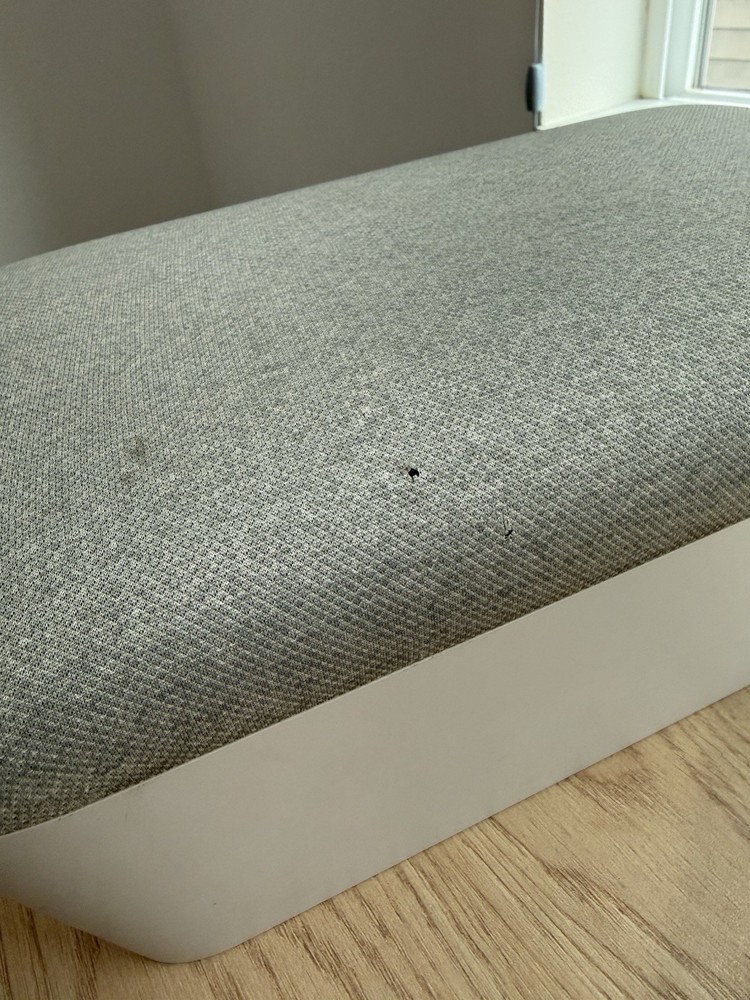 Google Home Max Smart Speaker - Model H0B - Please See Photos!