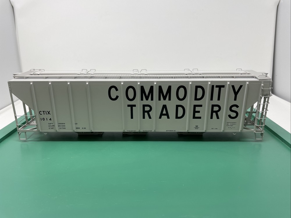 Atlas O PS4427 - Missing Trucks & Couplers- Commodity Traders