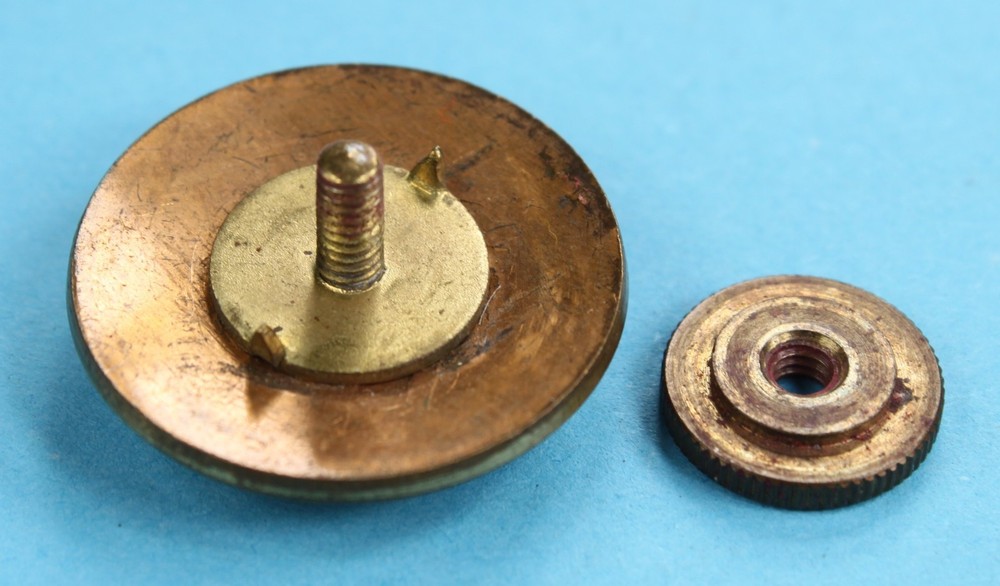 WW2 U.S. Enlisted Collar Disc ~ Domed ~ Screw Back