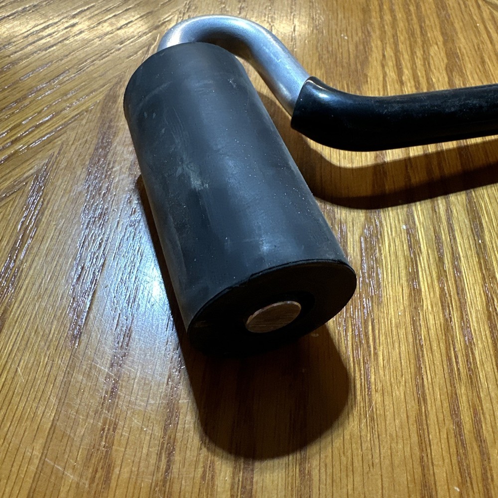 Beno J. Gundlach J200B J Roller 12" Handle 3" Roller