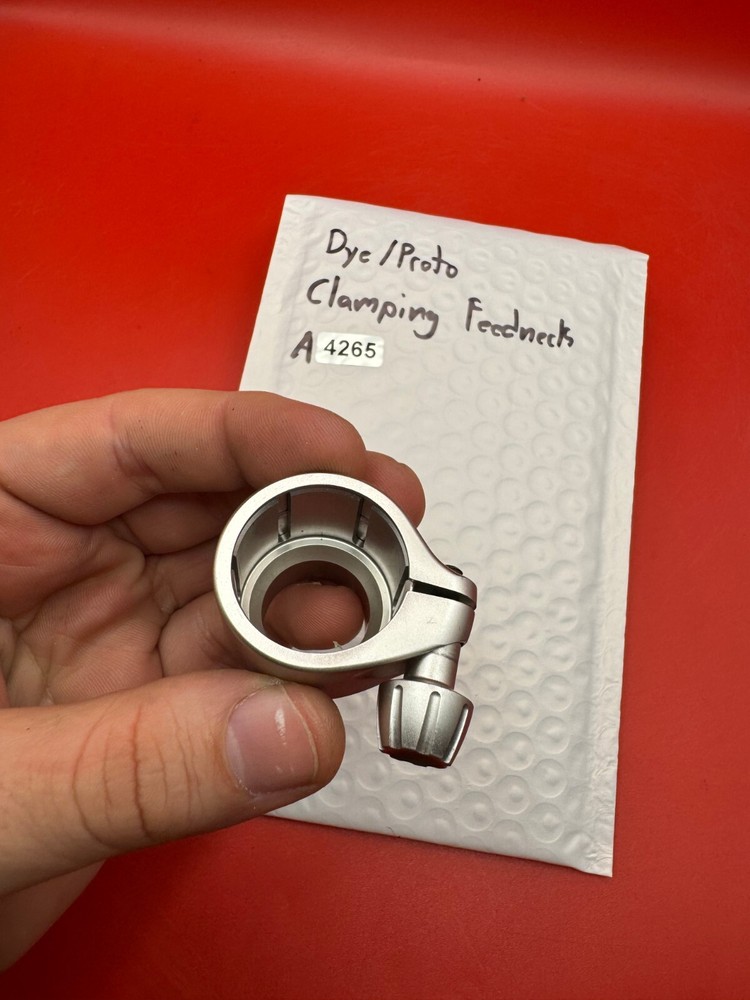 Dye/Proto Clamping Feedneck