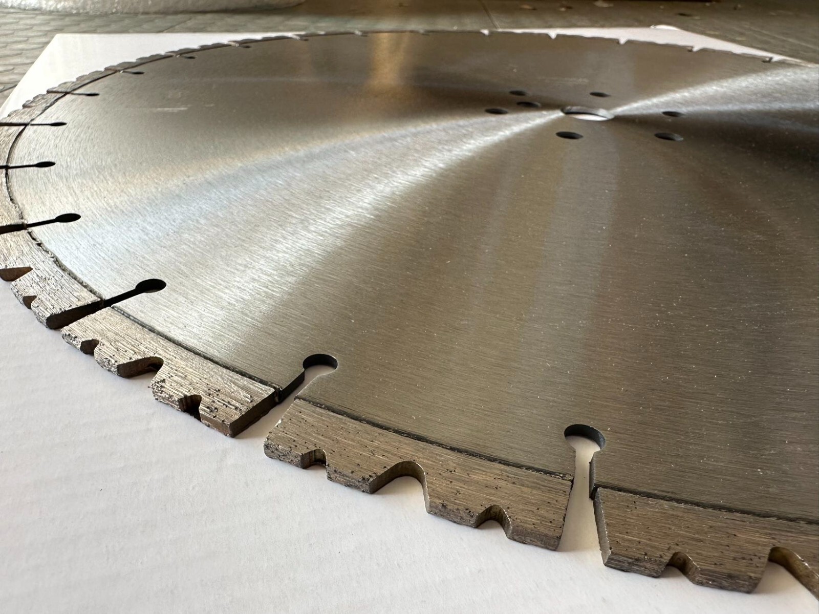 24"x.140“ Diamond Blades For Hydraulic Handsaw For Hard Reinforced Concrete