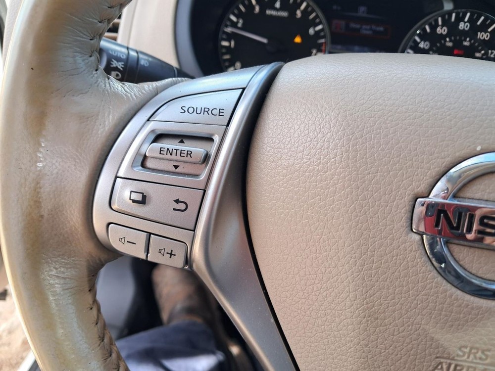 ALTIMA 2017 Glove Box 5000456