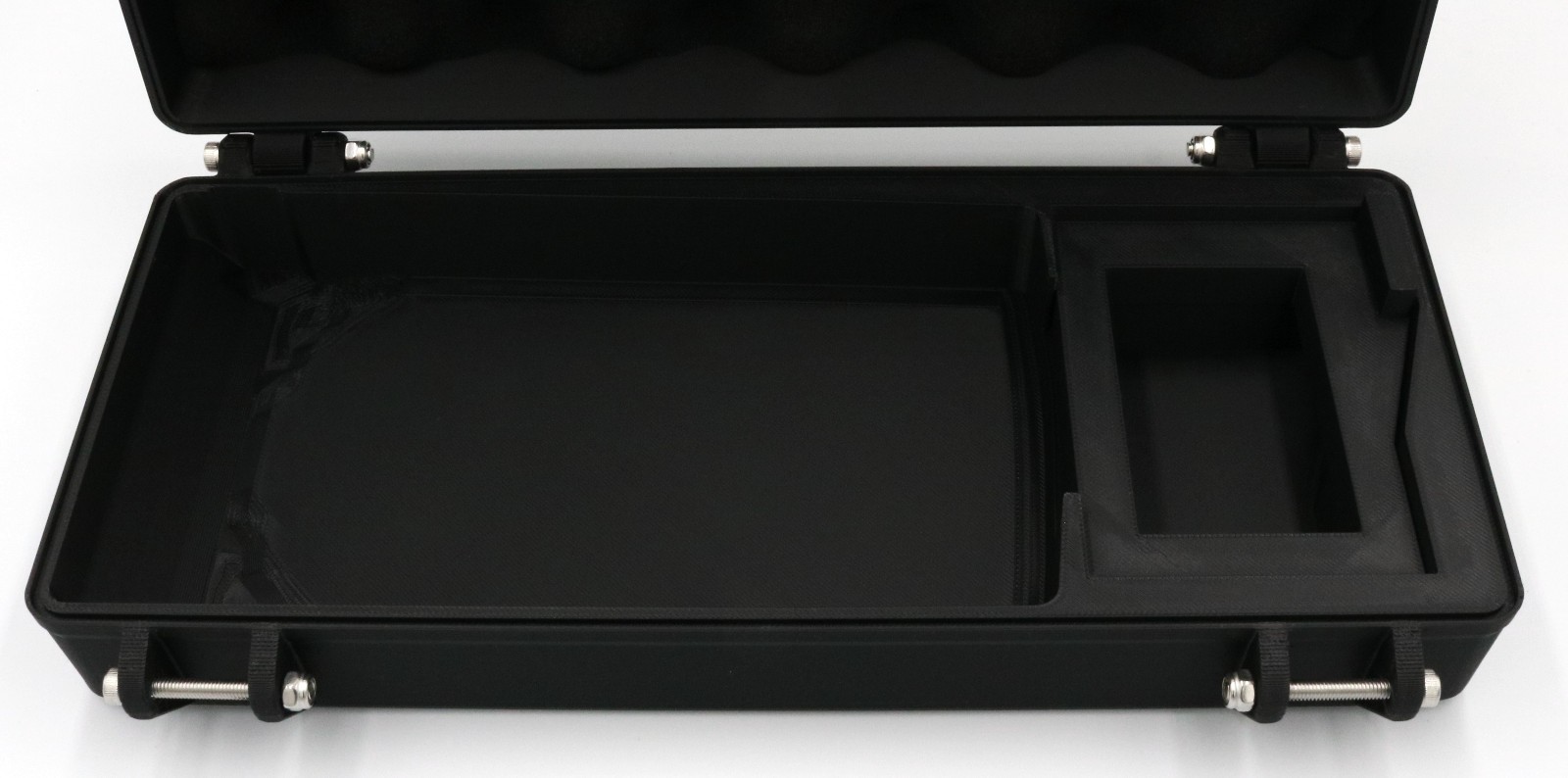 Sega Nomad Compatible Rugged Protective Case - Holds Rechargeable or AA Battery