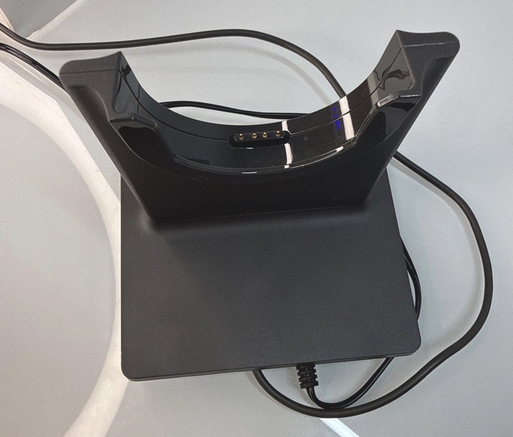 Cisco Headset 562 Wireless w/ Base CP-HS-WL-562-S-US Tested Working