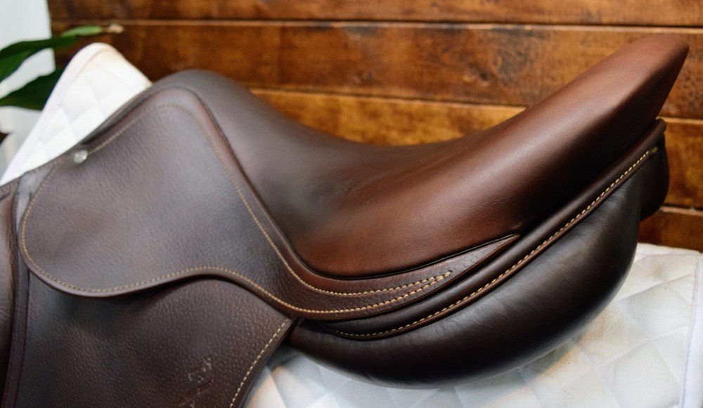 17.5" Antares Connexion 2A (2020) *Forward Flaps*