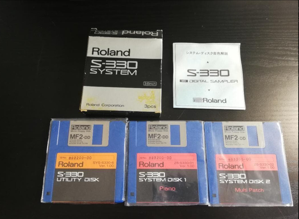 Roland S-330 Digital Sampler Rack Mount Vintage Sampler Tested Working