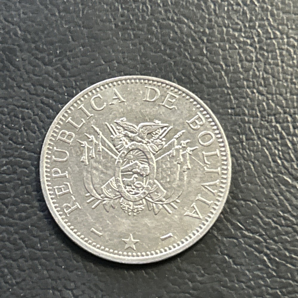 Coin 2001 Bolivia 50 Centavo's F62
