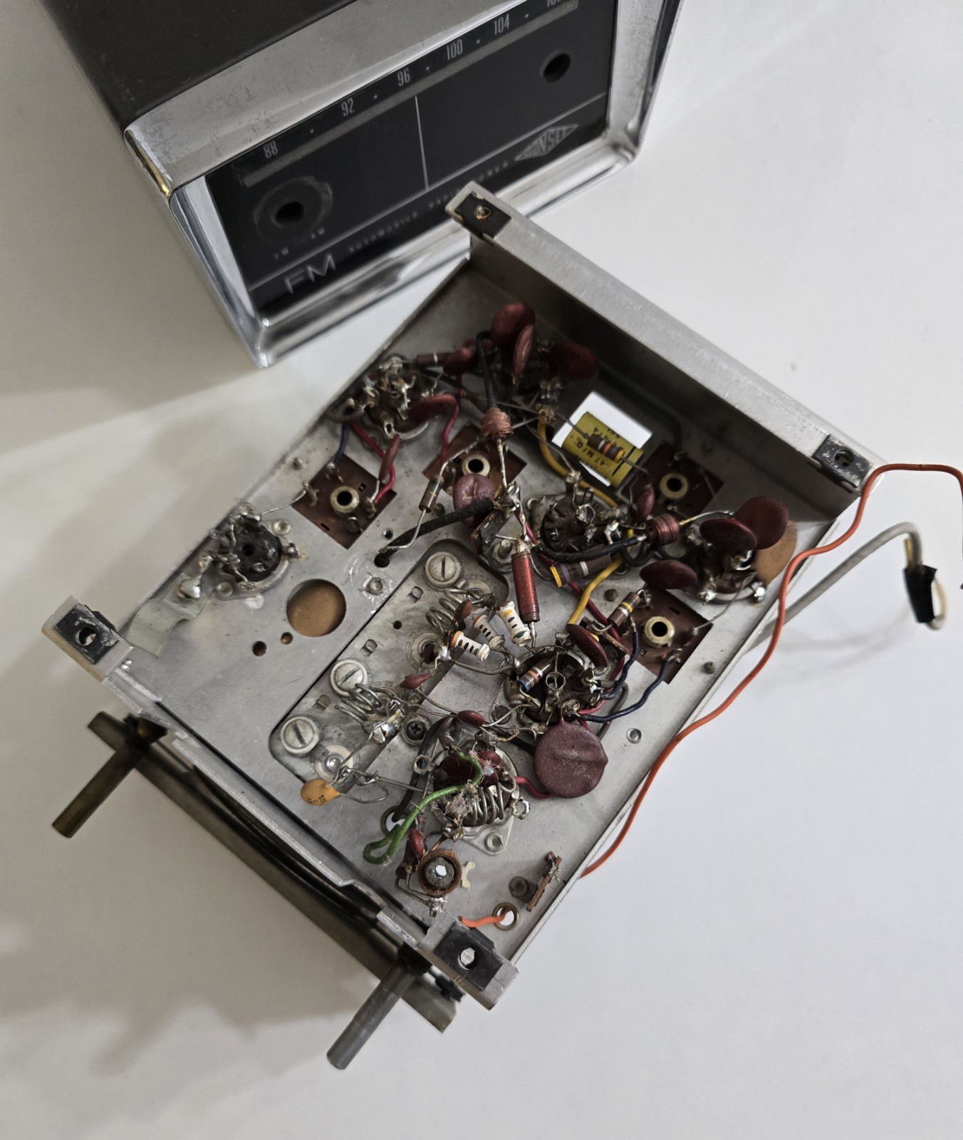 Gonset Antique Car Vacuum tube FM Radio Tuner. Very Rare