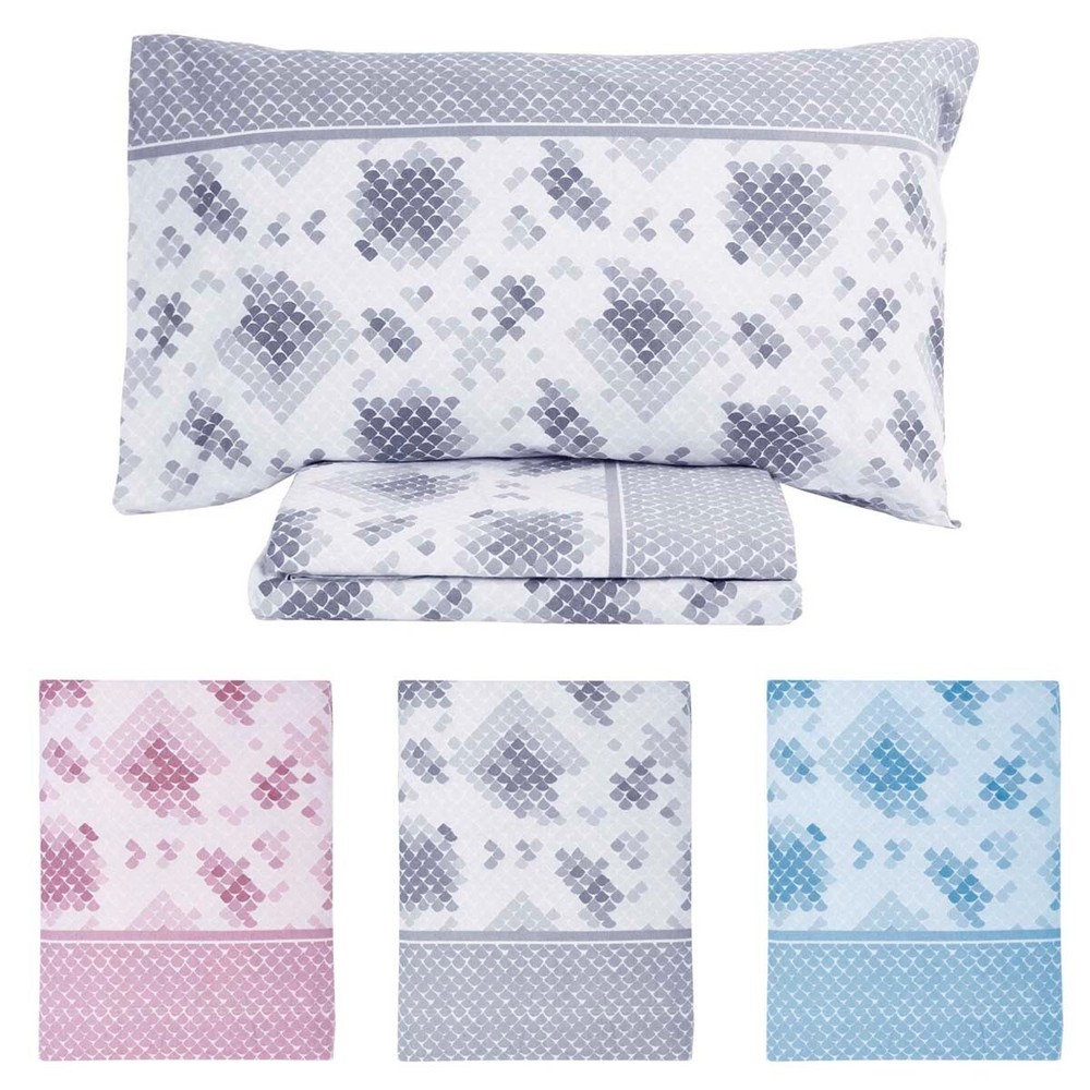 Soft Winter Flannel Sheet Set Under Geometric Pillowcases