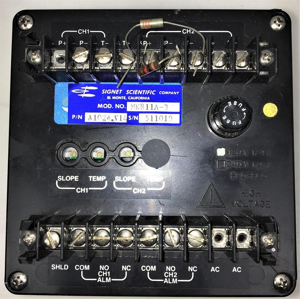 Signet MK811A-3 Conductivity Controller with Sensor