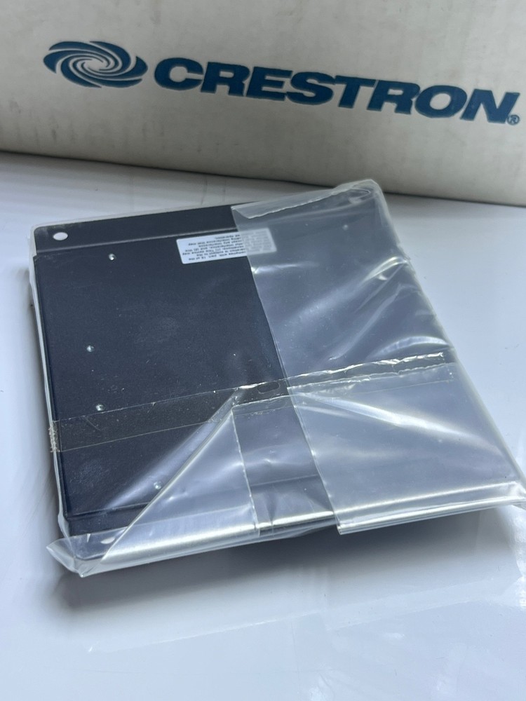 CRESTRON DM-RMC-100-C ROOM CONTROLLER UNIT 6503961