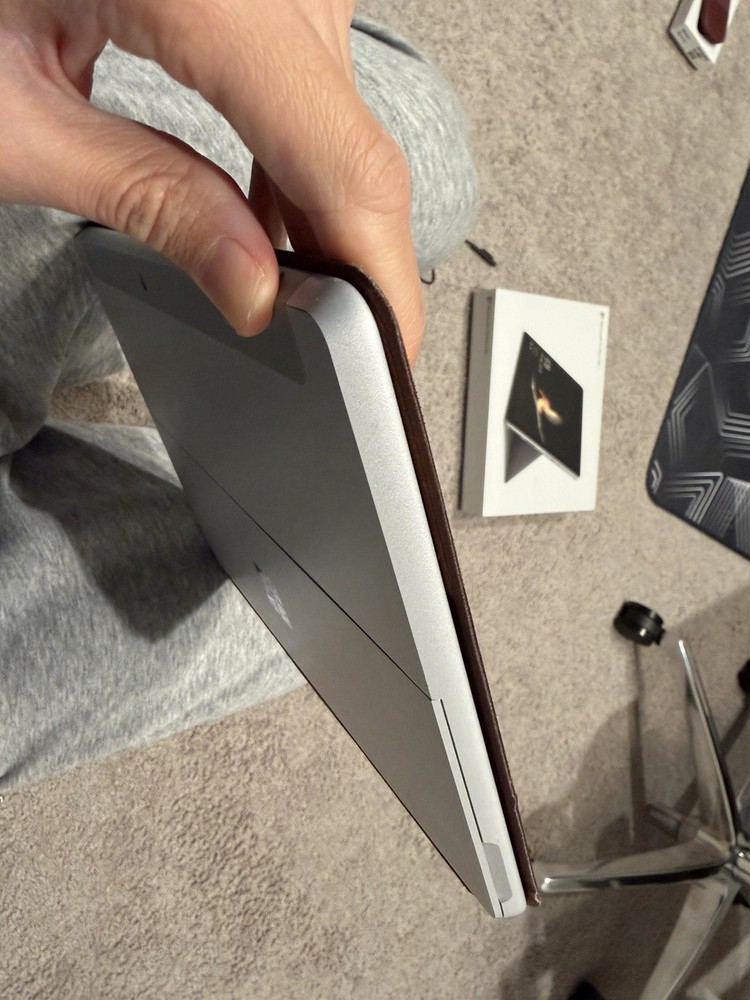 Microsoft Surface Go Tablet bundle with Keyboard