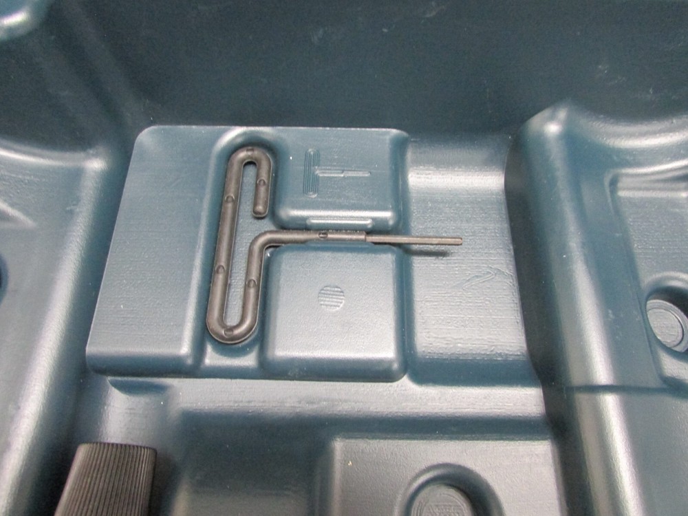 NICE! BOSCH 1617EVS FIXED / PLUNGE ROUTER COMBO KIT