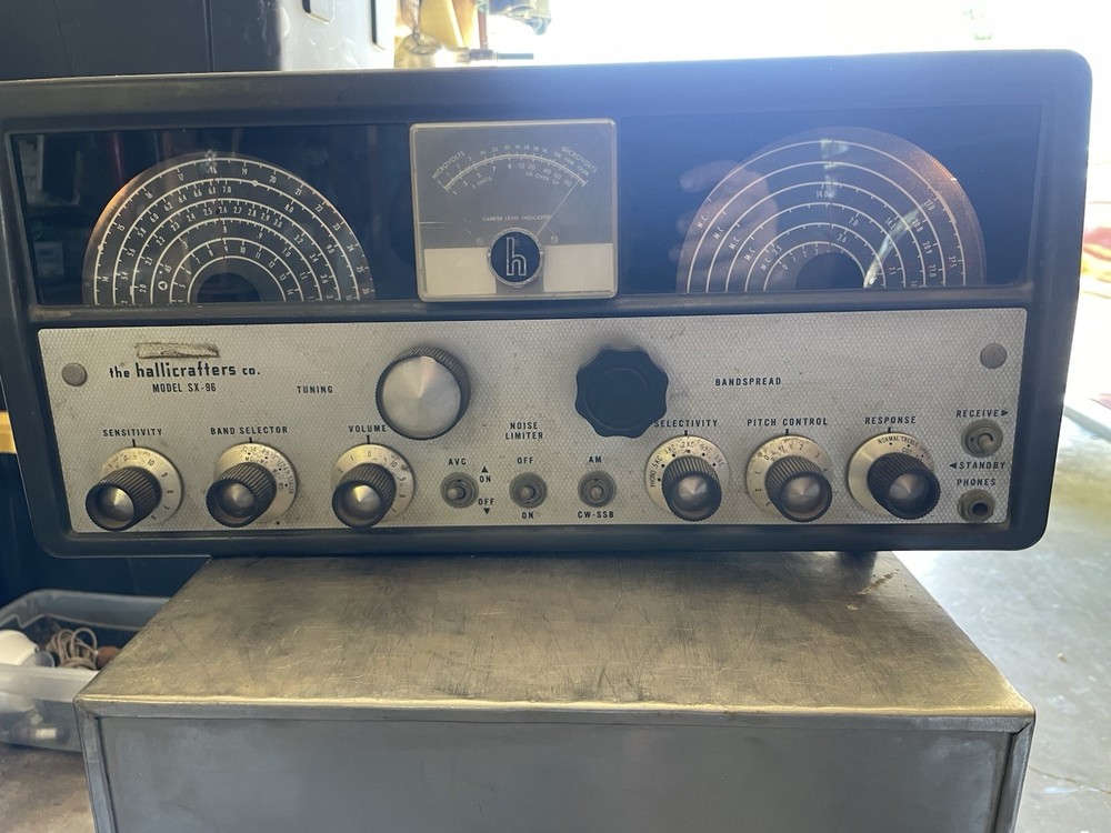 Hallicrafters SX-96 Radio High Frequency (HF) Receiver, Tested