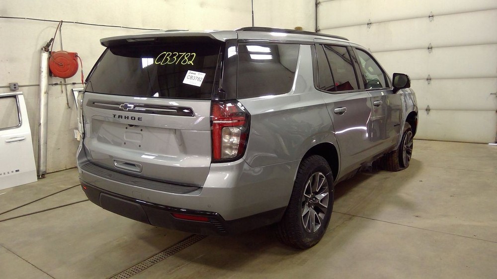 2024 Chevrolet Tahoe Jack 3045577