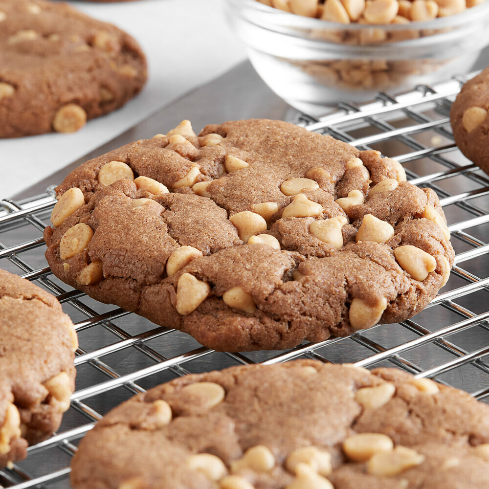 REESE'S Peanut Butter Mini 4M Baking Chips (select size below)