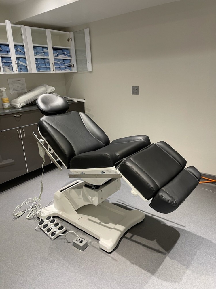 Mkc 6300 Power Procedure Table with Memory Functions