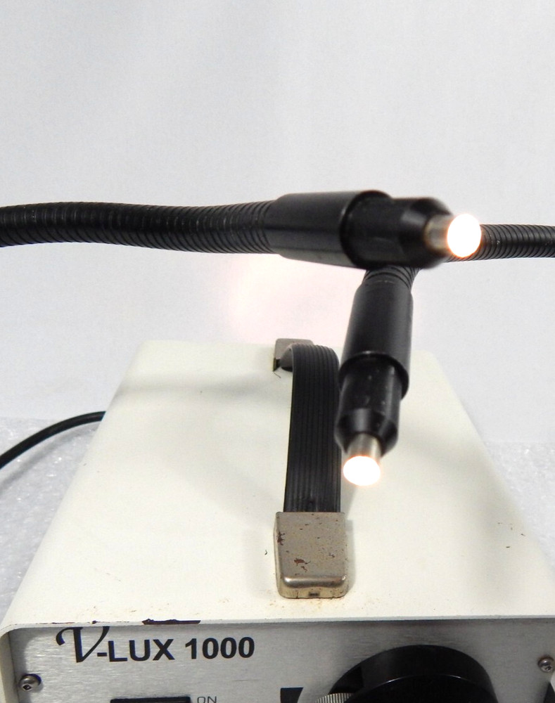 V-LUX 1000 LIGHT SOURCE W/ 2 FIBER OPTIC LIGHTS