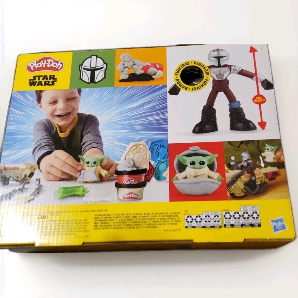Play -Doh Star Wars The Mandalorian Launching Speeder Interchangeable