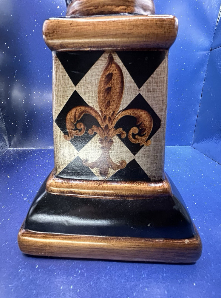 Fleur De Lis Mantel Clock and Standing Finial Statue Square Base Shelf Decor