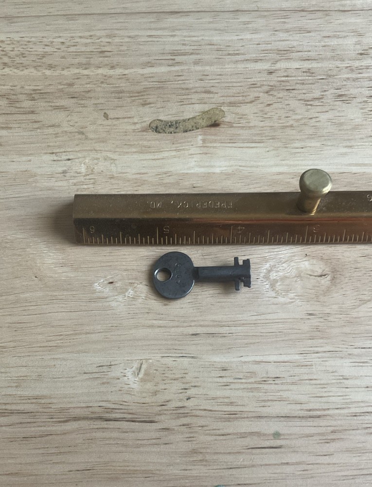 Vintage Eagle Lock Double Bit Hollow Barrel Key # 40E9