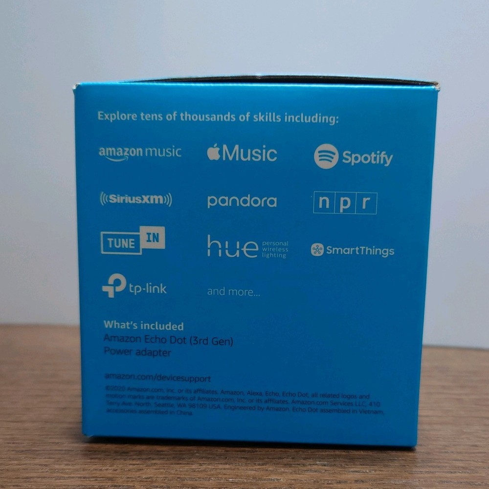 Amazon Echo Dot 3rd Gen Smart Speaker BRAND NEW