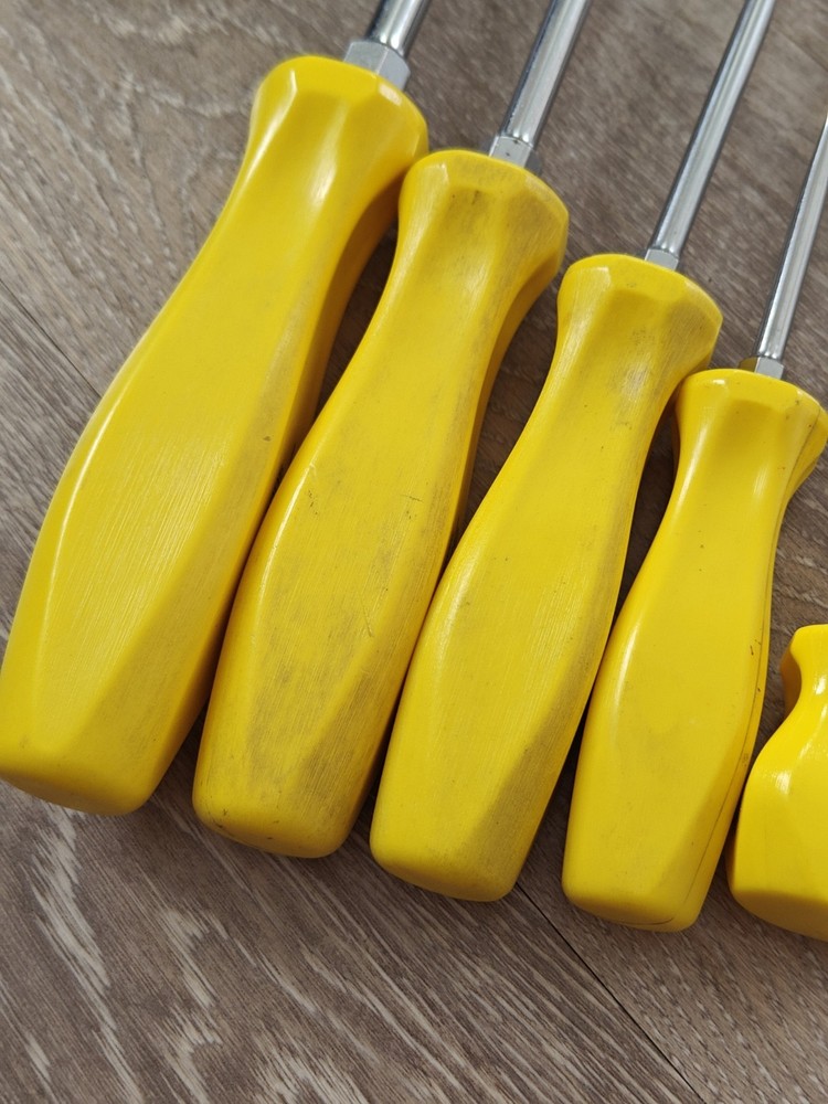 Snap On Tools USA 8pc Yellow Hard Handle Screwdriver Set Phillips Flat