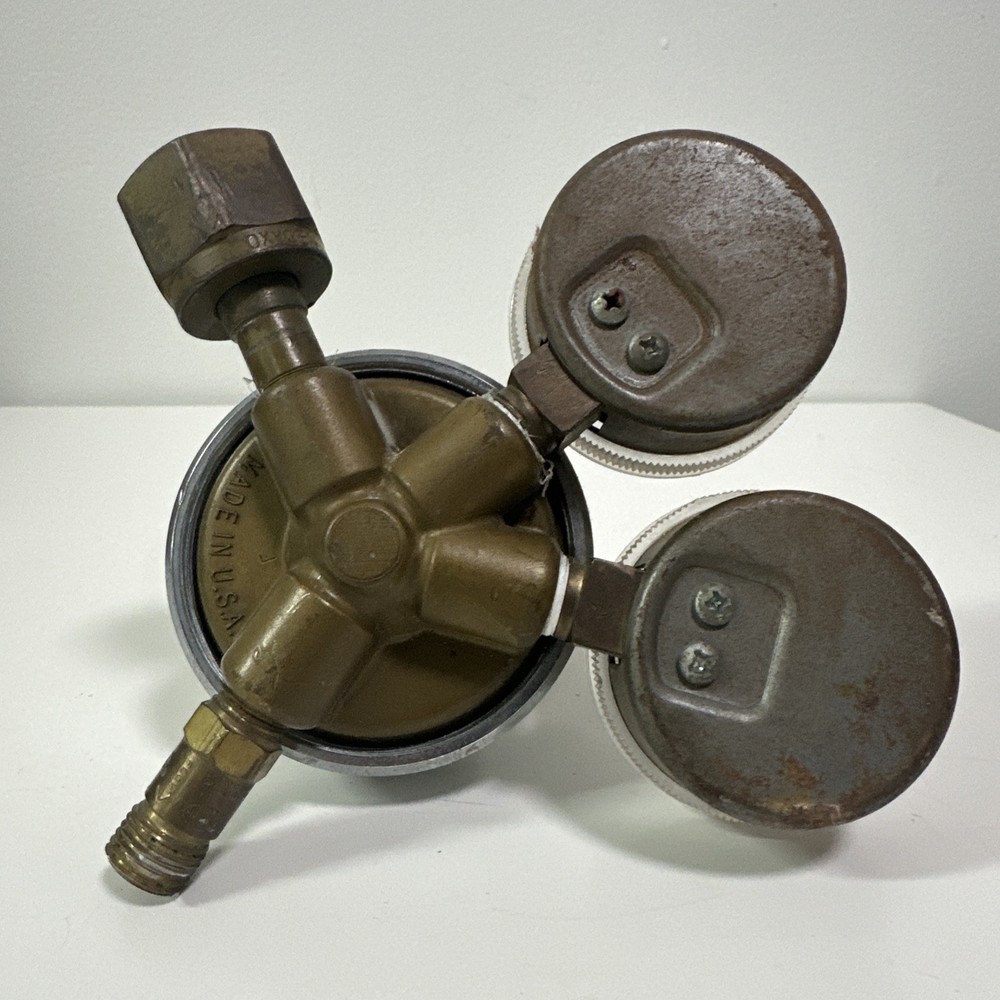 Harris Oxygen Regulator Model 25-100 / CGA-540
