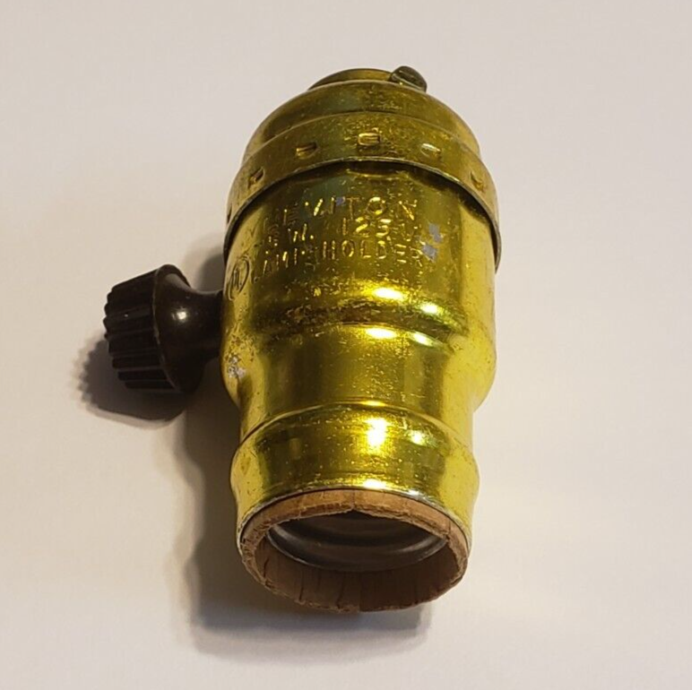 Leviton - E-17 Turn Knob Single Circuit Socket with 1/8ips NEW 512G