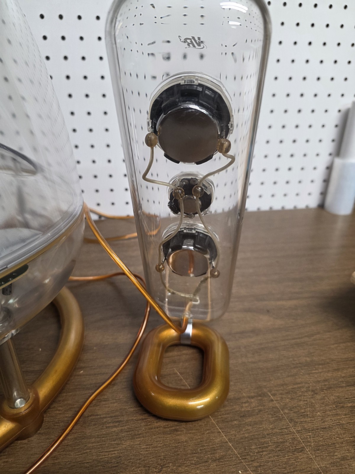 Virtual Reality Sound Labs VR3 Retro Clear Sound System Speakers Tested Working