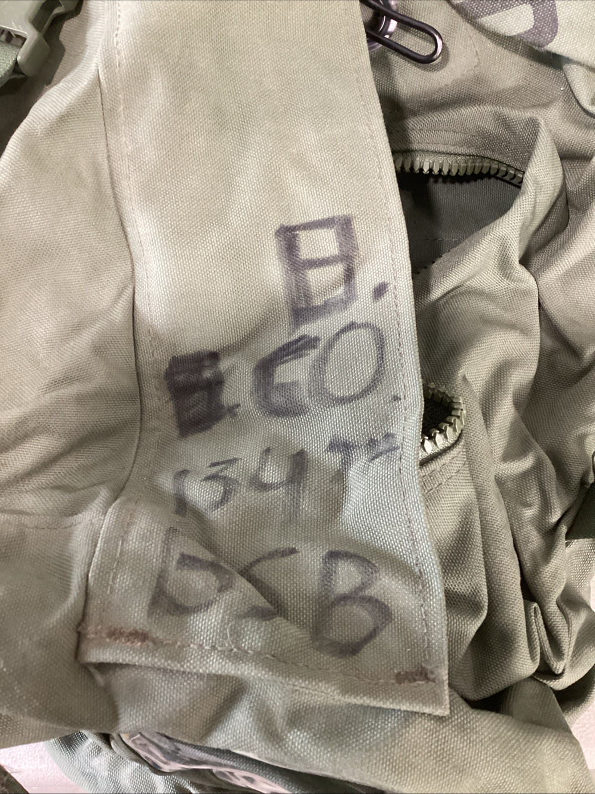 US Military Improved Green Duffle Bag Travel Flight Sea Bag 8465-01-604-6541