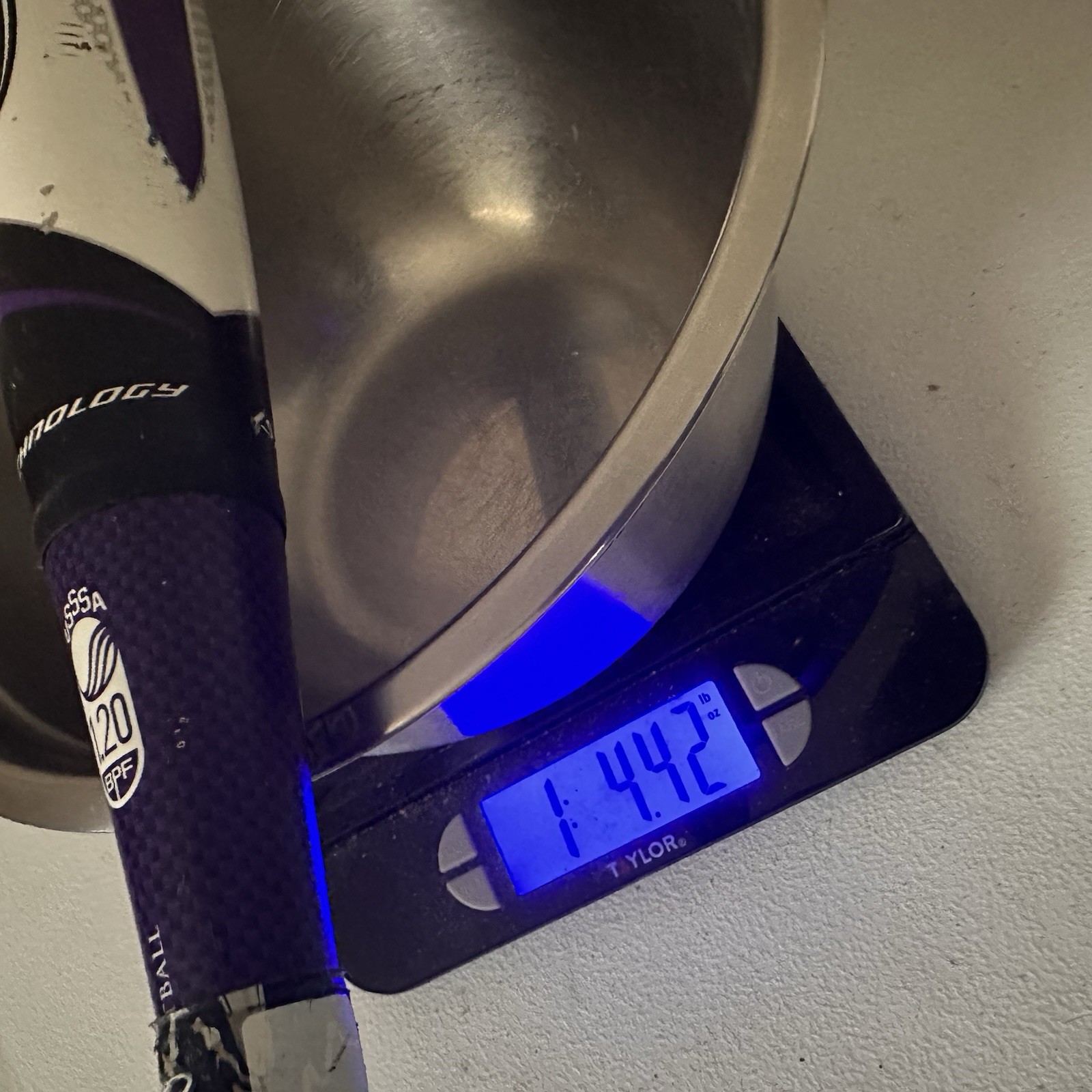 Louisville Slugger XENO FPXN151 30" 20oz (-11) Fastpitch Softball Bat Two Piece