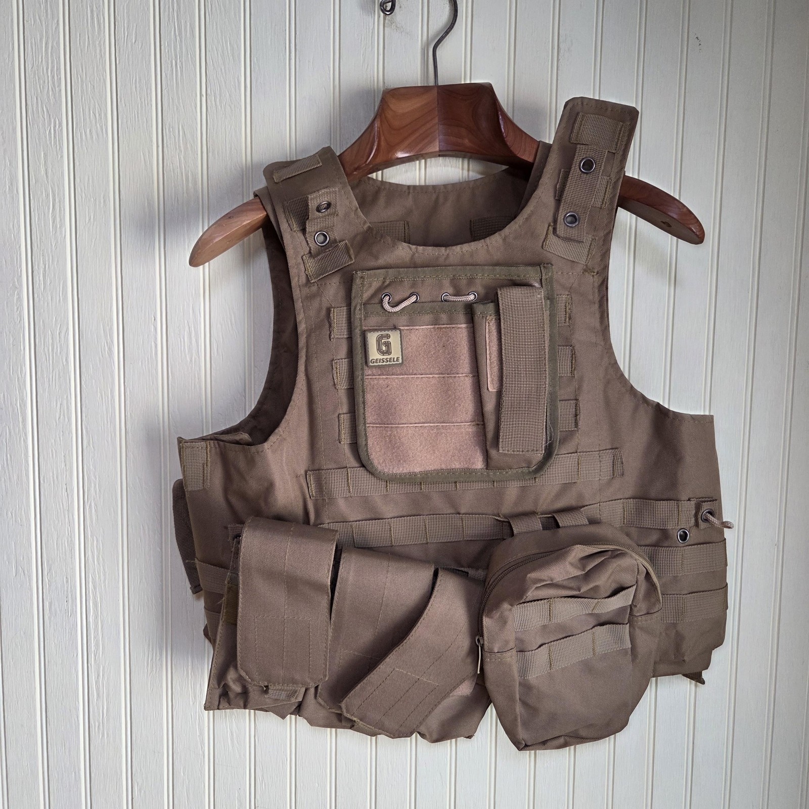 Geissele Tactical Plate Carrier Vest Brown Nylon MOLLE Pouches Hunting Mens