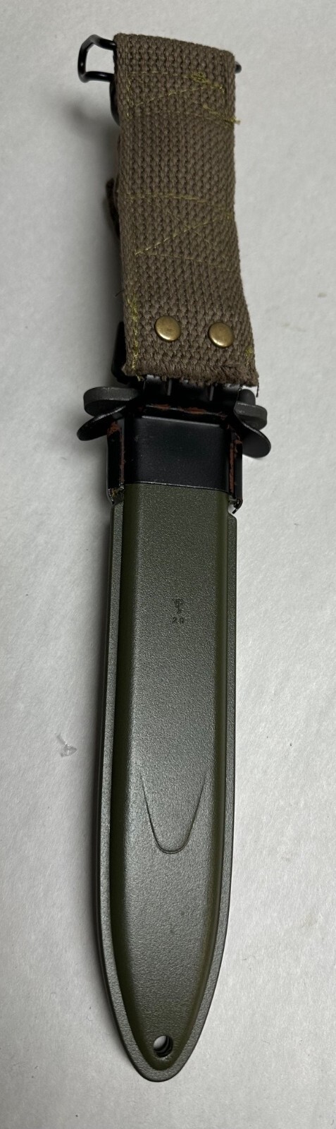 US GI M1 GARAND M5A1 BAYONET WITH M8A1 SCABBARD. SOLD "AS IS".